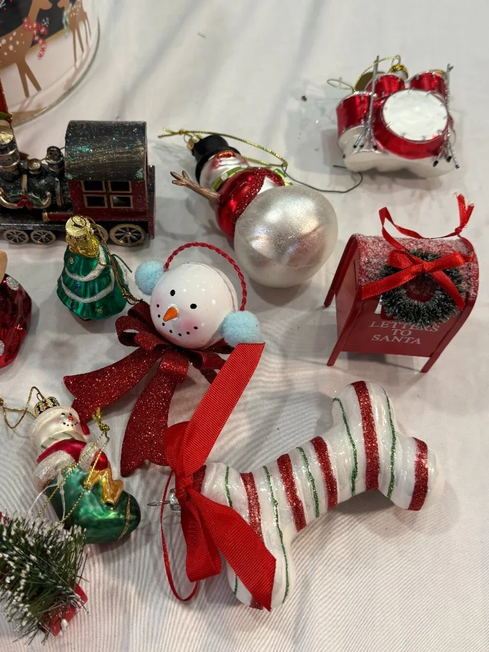 Vintage Style Christmas Ornament Lot w/ Decorative Storage Tin